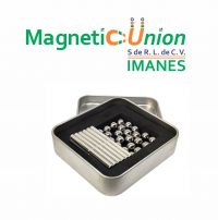 Juego Magnético con Balines